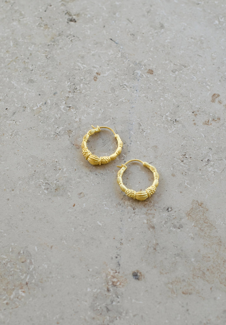 PD art hoop earring medium | gold