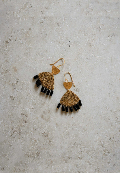ravi earring | black
